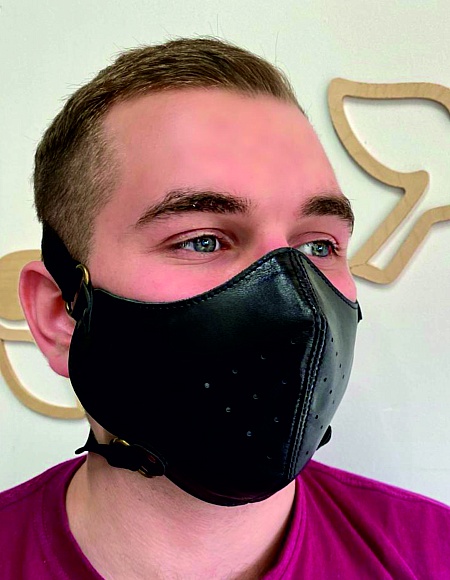 Men's leather mask with replaceable fabric filters
